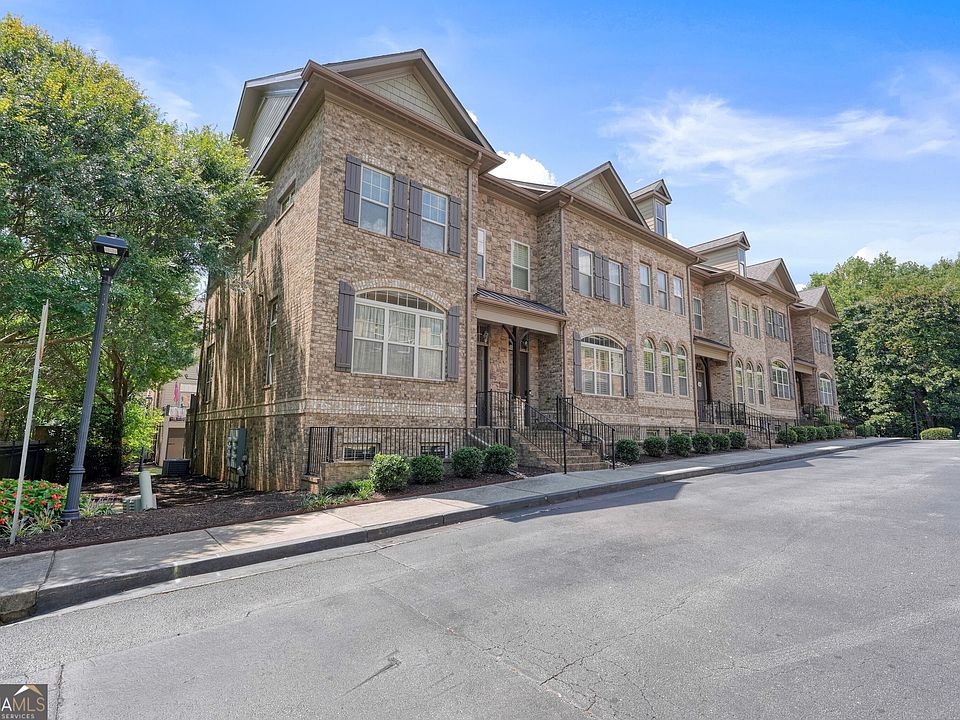 1st image of 900 Telfair Close