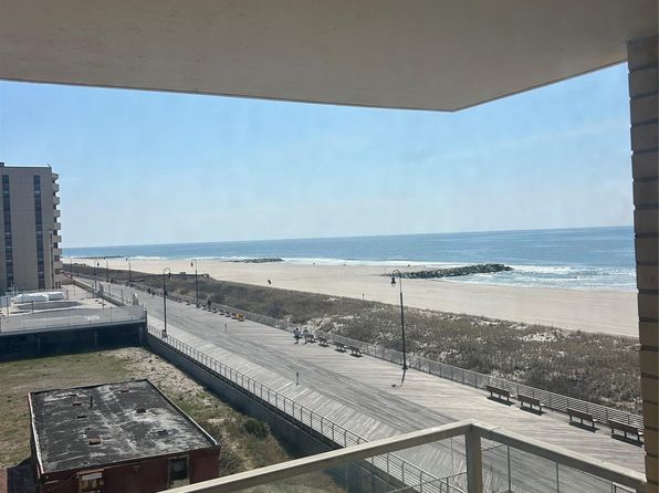 10 Monroe Blvd APT 5C
