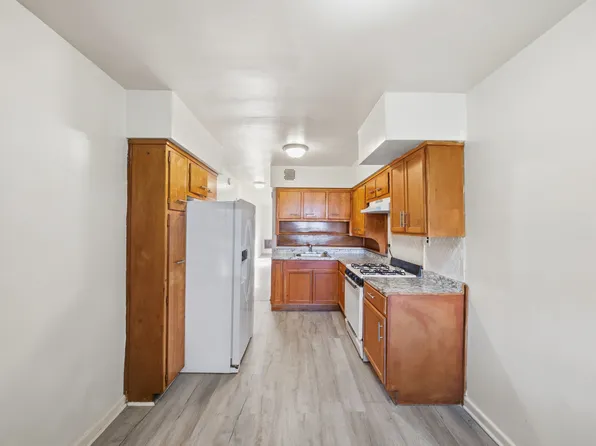 9816 Avenue J image 8 of 11