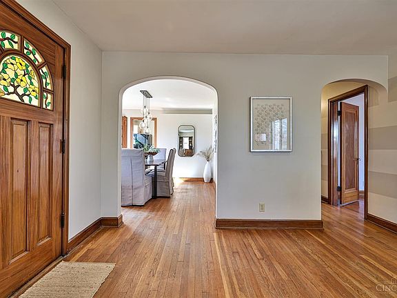 5th image of 6340 Euclid Ave