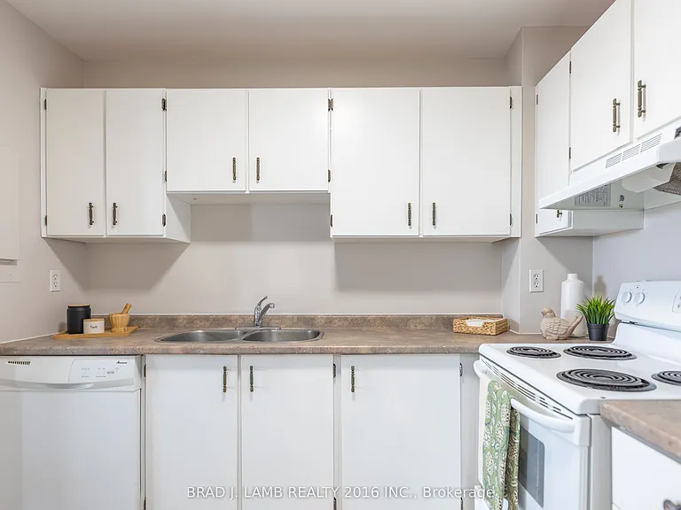 35 Bredin Pkwy N #604 — Photo 11