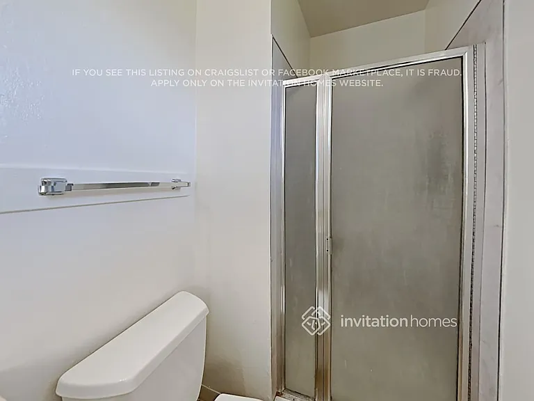 7913 Samantha Way — Photo 14