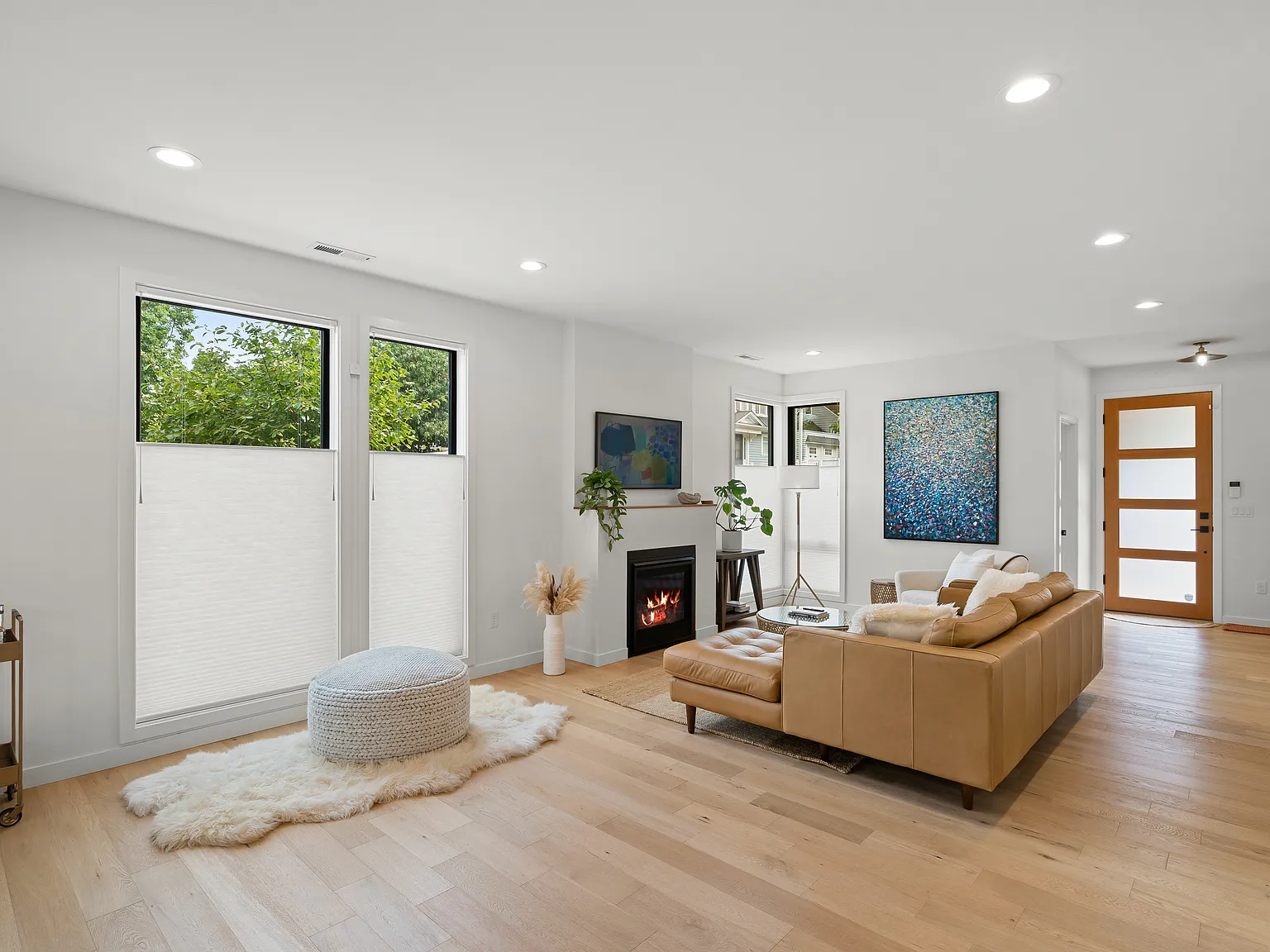 4 bed, 3.5 bath, 2846 sqft, $5,200 — Photo 4