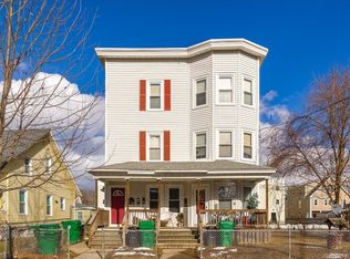 22 Leslie St, Chicopee, MA 01013