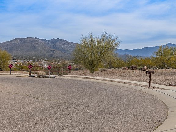 2nd image of 10686 E Bridgeport St