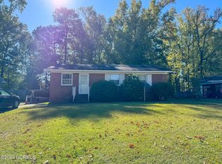 142 Cardinal Rd, Jacksonville, NC 28546