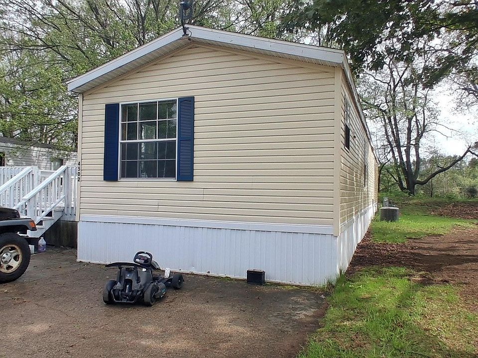 1st image of 4502 Saturn Dr NE
