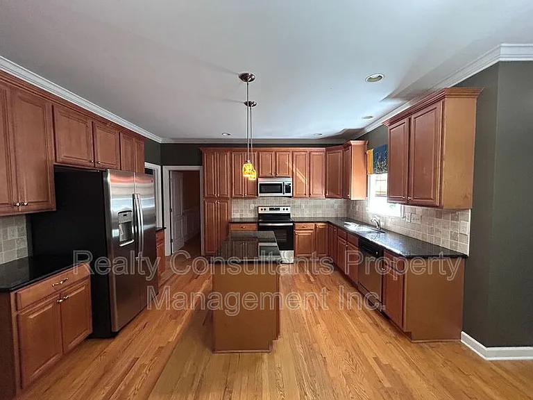 4540 Pebble Lake Dr — Photo 11