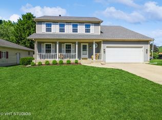 1463 William St, Sycamore, IL 60178