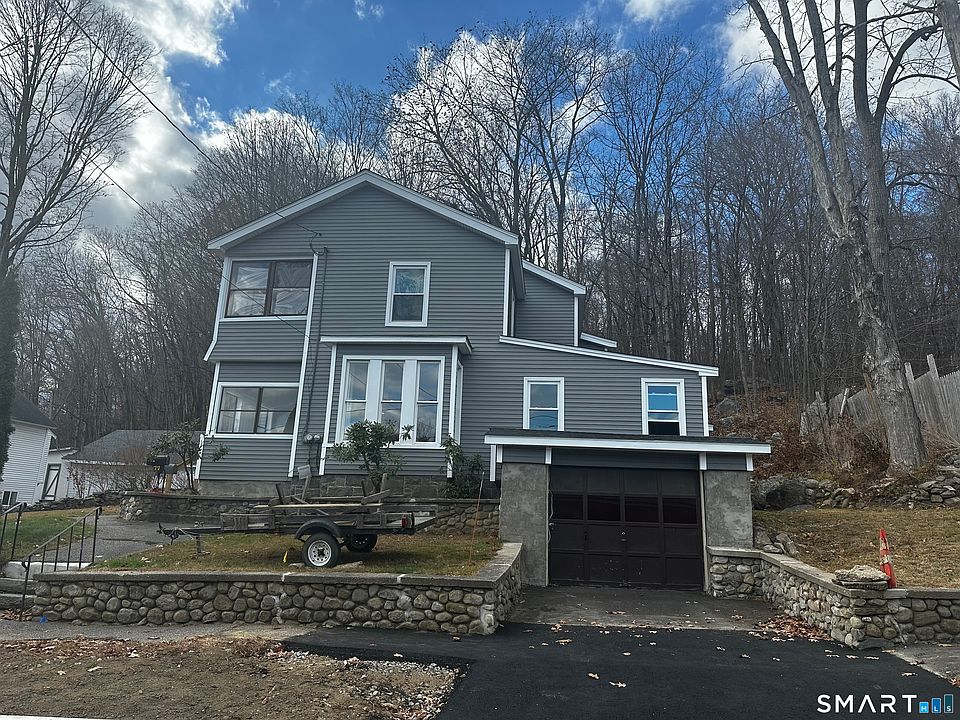 2nd image of 77 Hubbard Street