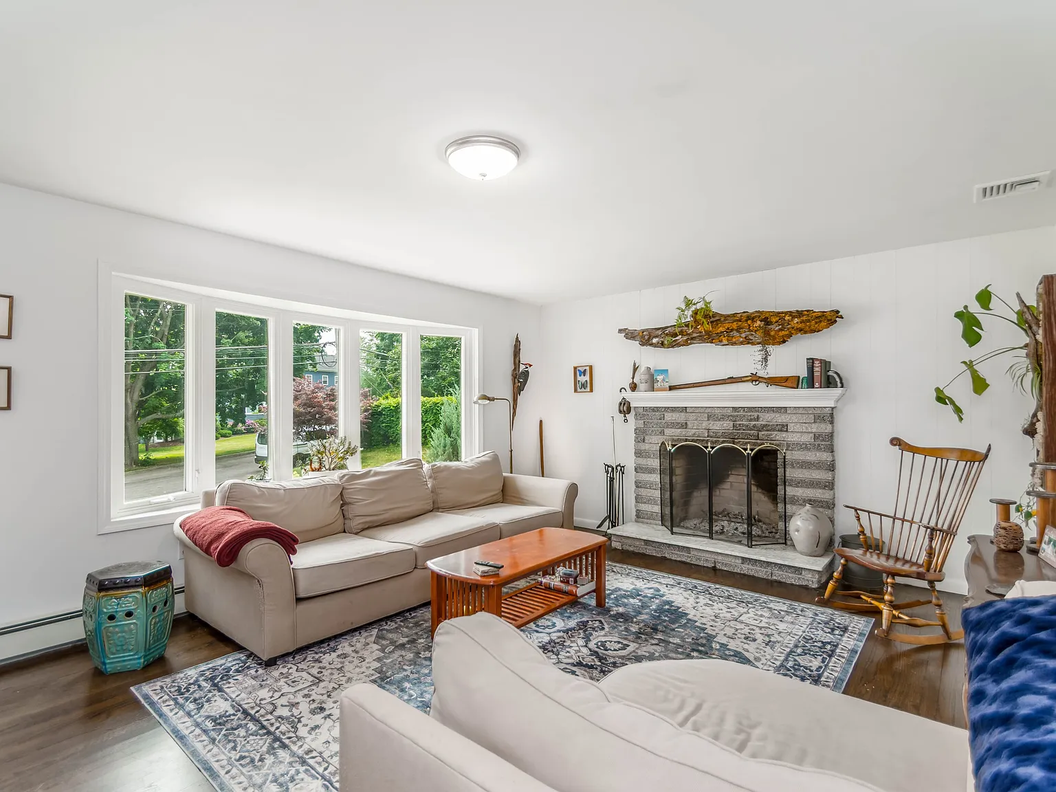 3 bed, 2122 sqft, $5,000 — Photo 3