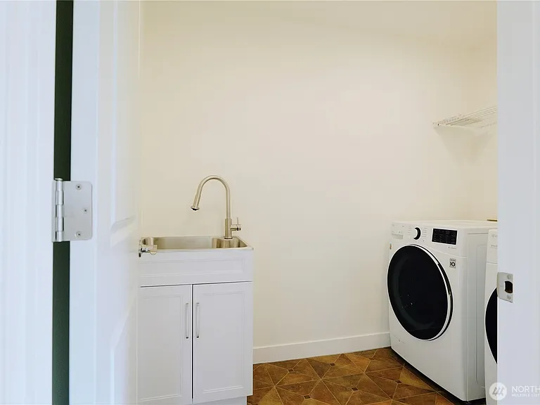 12008 NE 162nd Pl — Photo 3