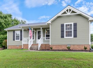 108 Cedarview Dr, Charlotte, TN 37036