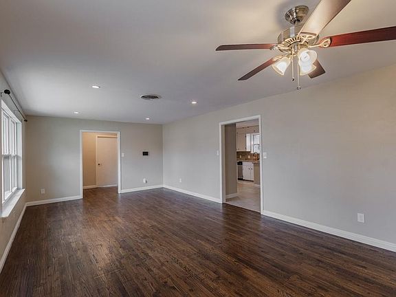 3rd image of 850 Vine St
