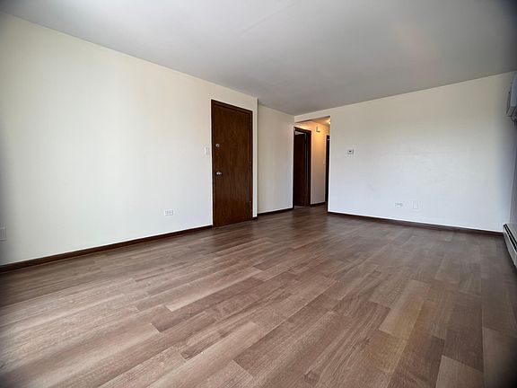 5th image of 5968 S Archer Ave #2