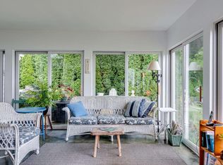 1021 Woodward Dr, Madison, WI 53704