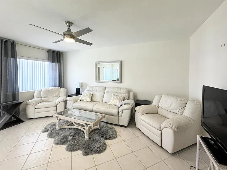 2880 Lake Osborne Dr #205 — Photo 8