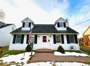 730 E Broad St, Quakertown, PA 18951