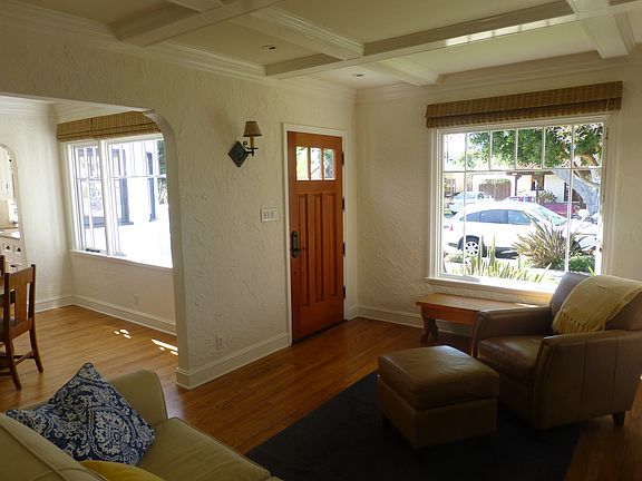 4th image of 438 San Clemente St