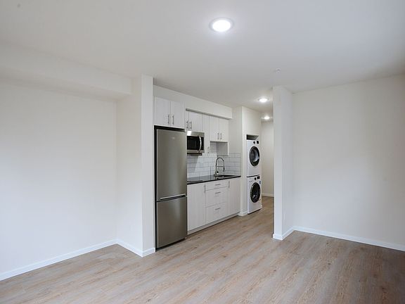 5th image of 9545 Ashworth Ave N #302