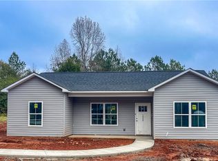 1049 Erskine Rd, Anderson, SC 29621