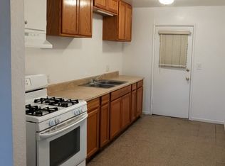 214 E Elm St, Hanford, CA 93230