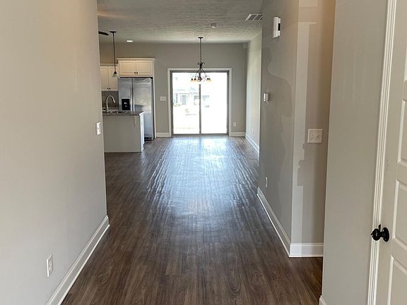 2nd image of 8171 Cozy Knl