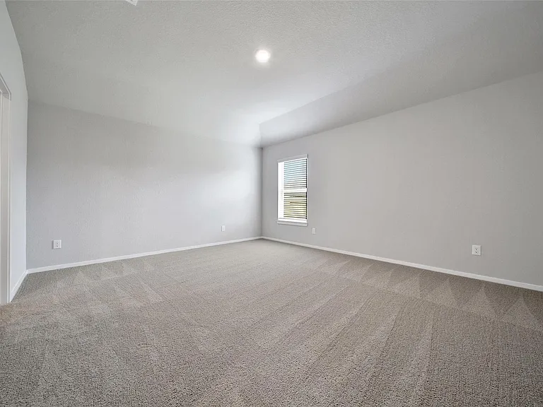 8007 Camphor Ct — Photo 11