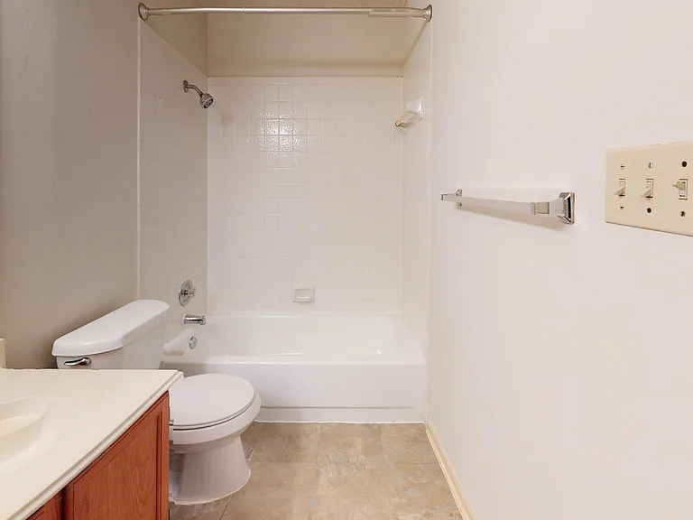 4012 Sendero Trl — Photo 16