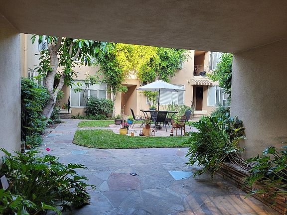 Community garden/ courtyard