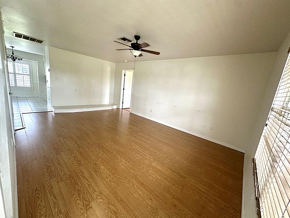 2nd image of 2529 SW 31st Ter
