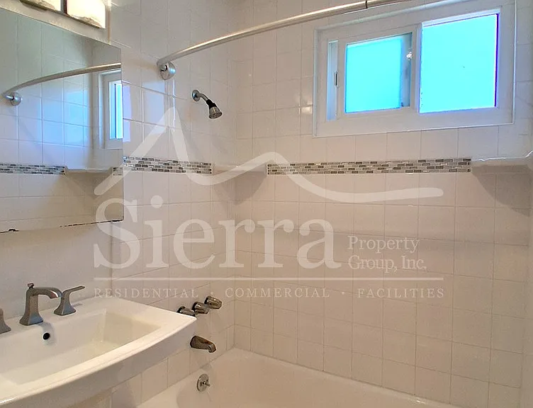 322 W Anapamu St #8 — Photo 7