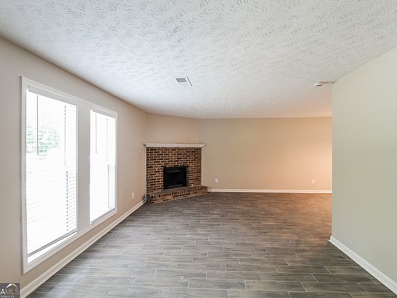 4th image of 5421 Rocky Pine Dr