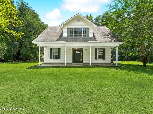 26 Harvey Burks Rd, Picayune, MS 39466
