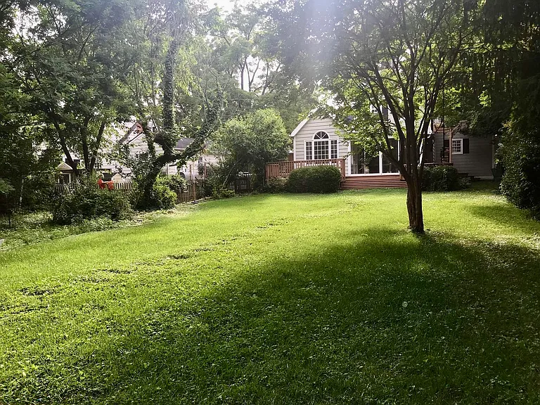 216 Wirt St NW — Photo 11