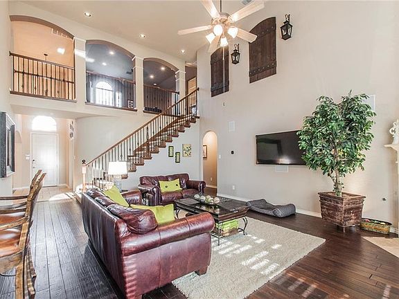 4th image of 13341 Sulphur Springs Dr