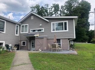 56 Paulding Ln, Crompond, NY 10517