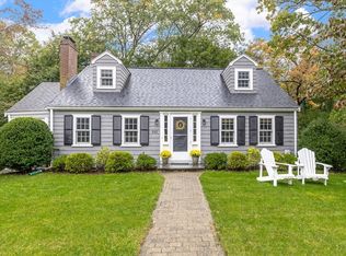 332 Hillcrest Rd, Needham, MA 02492
