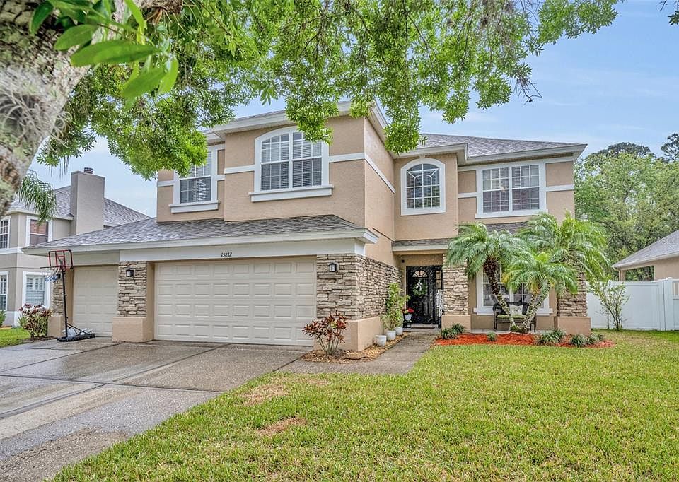 1st image of 13812 MAGNOLIA GLEN CIRCLE