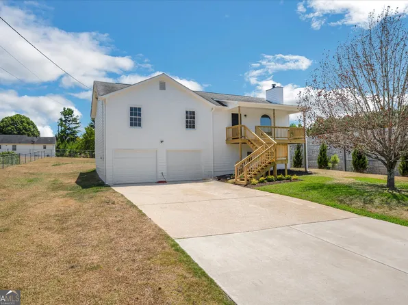 18 Sweetwater Dr, Powder Springs, GA 30127