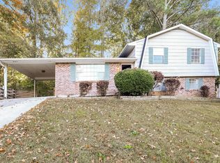 9105 Homewood Dr, Riverdale, GA 30274