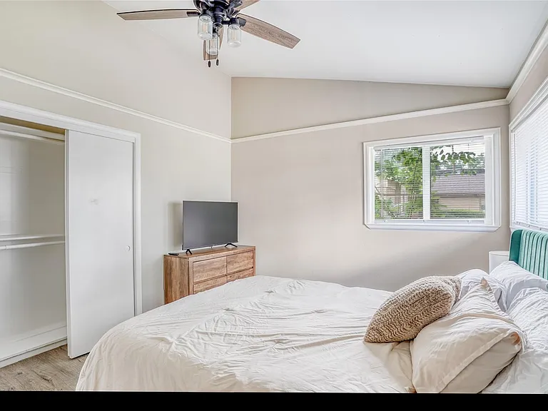 1715 Imperial Crown Dr — Photo 9