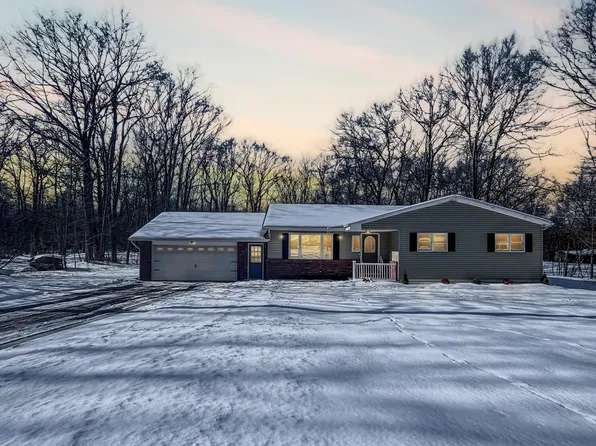 107 Mountain Laurel Dr, Clifford Township, PA 18421