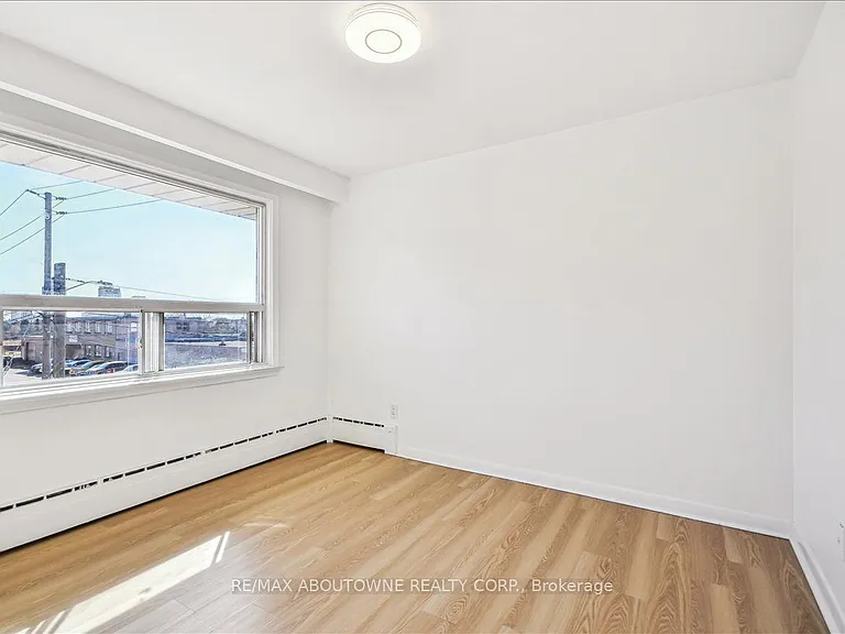 2 Wesley St #5 — Photo 25