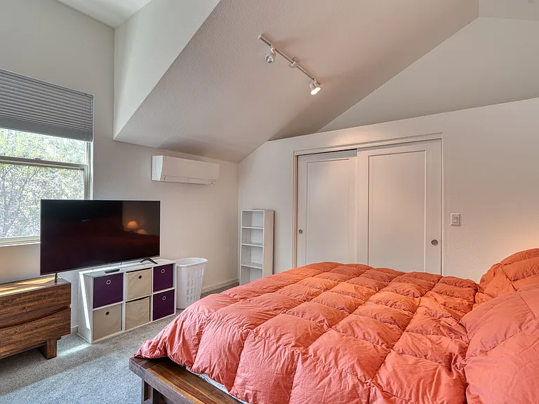 2180 W Alameda St #24 — Photo 24