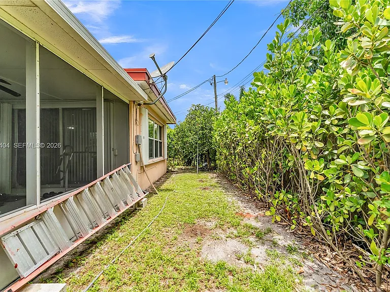 1019 S 29th Ave — Photo 33