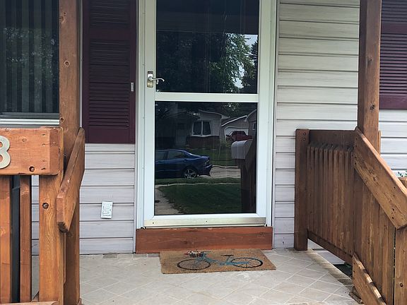 Granite and cedar frnt porch