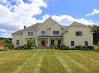 25 Country Hollow Dr, Amawalk, NY 10501