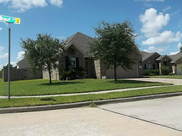 6102 Trout Ct, Pearland, TX 77581
