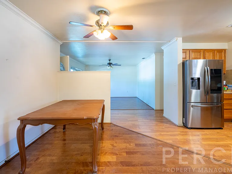 2510 E Devonshire Ave — Photo 11